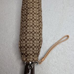 Coach Signature Classic Retractable Umbrella - Barely Used, Excellent Condition